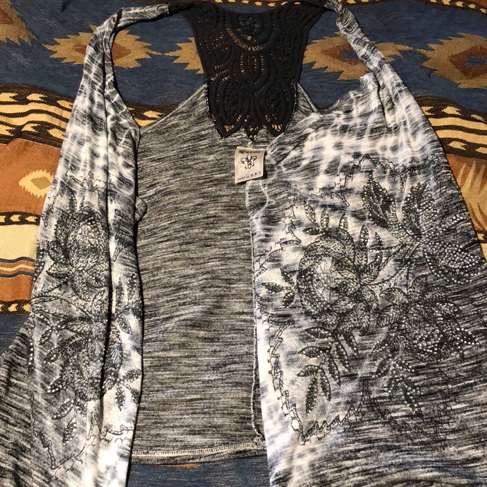 Vocal vest